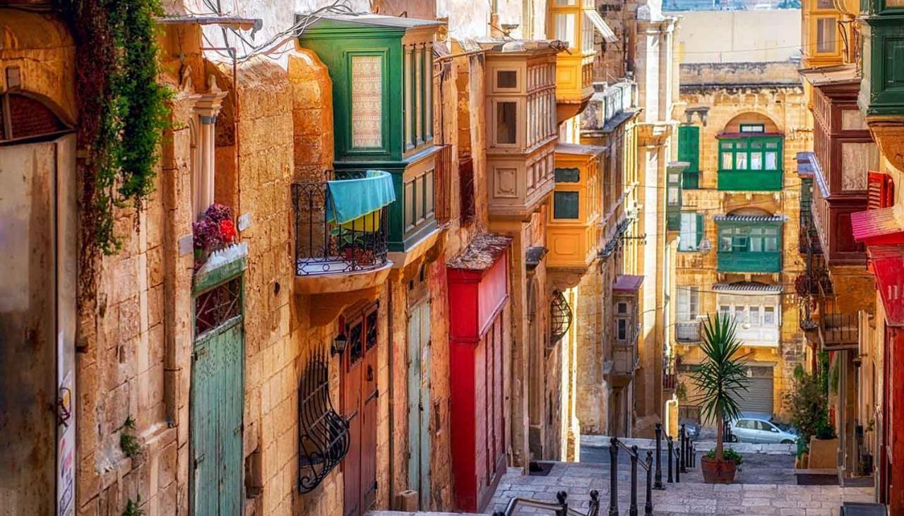 Valletta 2 Bedroom Sleeps 6 Apartment Walking Distance To Centre And The Sea Bagian luar foto
